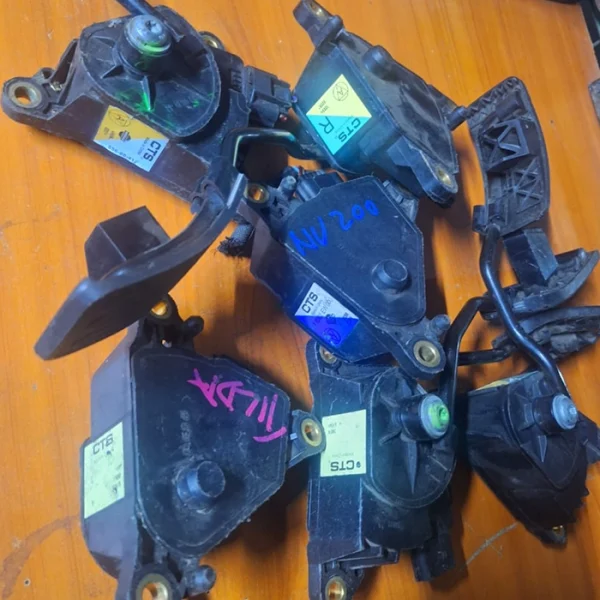 Nissan acceration pedal X trail, sylphy ,tiida ,note nv200